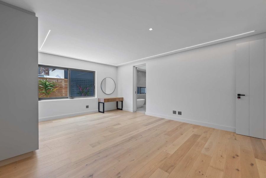 5 Bedroom Property for Sale in Camps Bay Western Cape